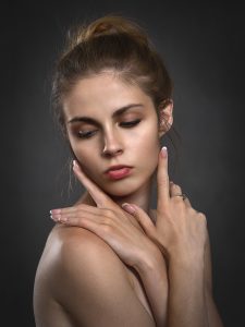 Nenápadné silikónové implantáty