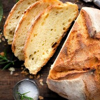 Naučíme vás, ako upiecť chlieb v pohodlí vášho domova.